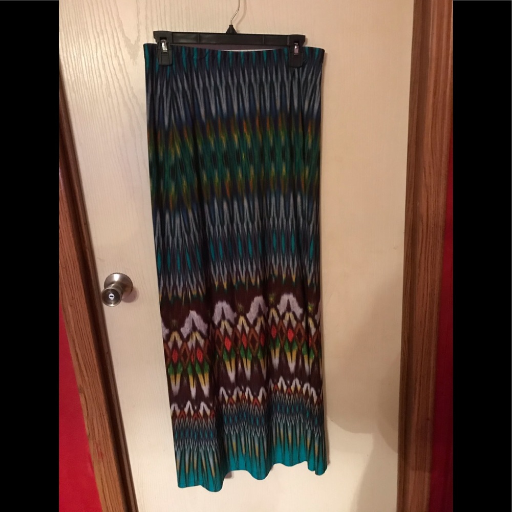 Long stretchy skirt